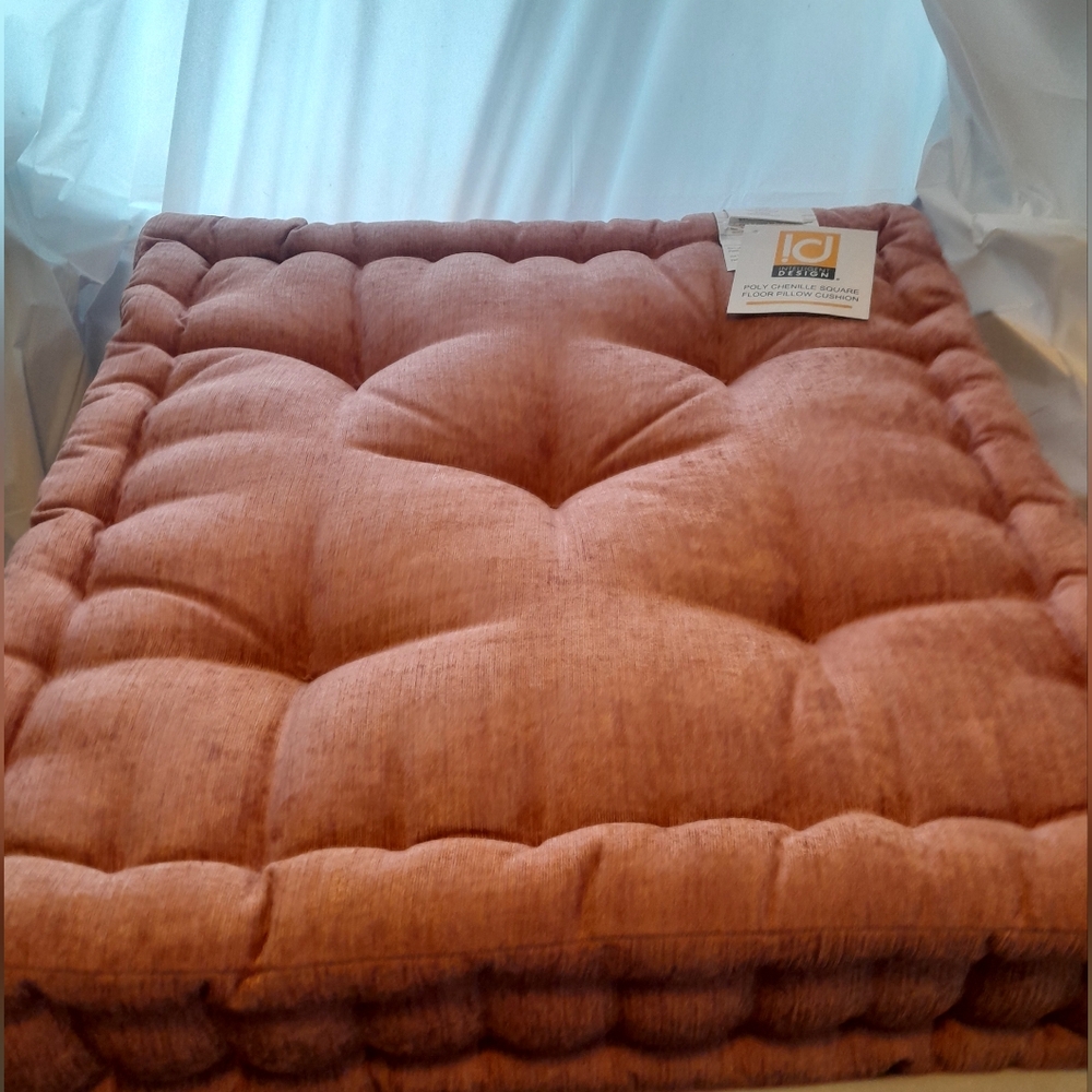 New Chenille Floor Pillow Cushion 19"by19" By 5" ..In Peach Color NWT